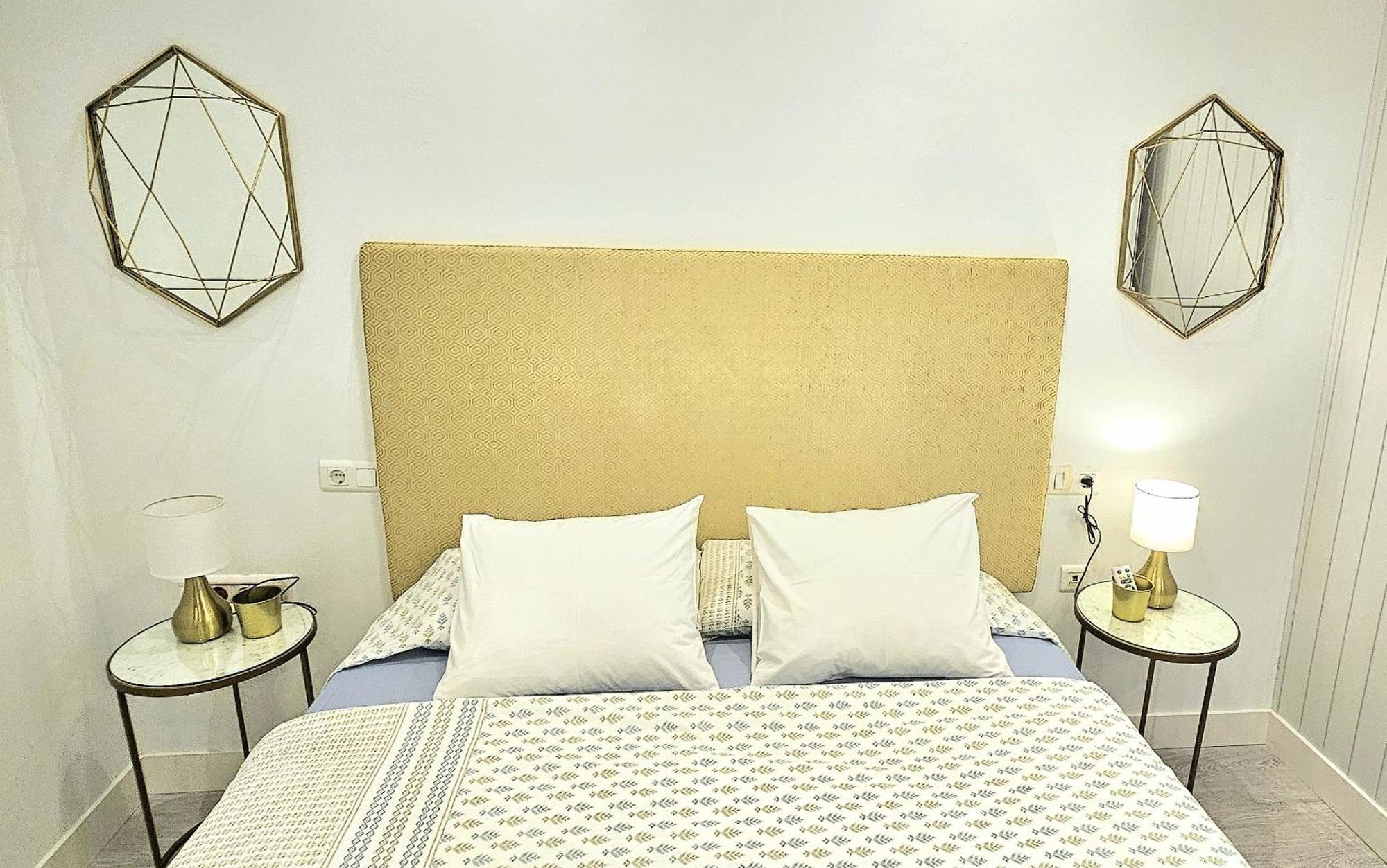 Stay Home & Away In The Heart Of Historical Town Of Málaga Buitenkant foto