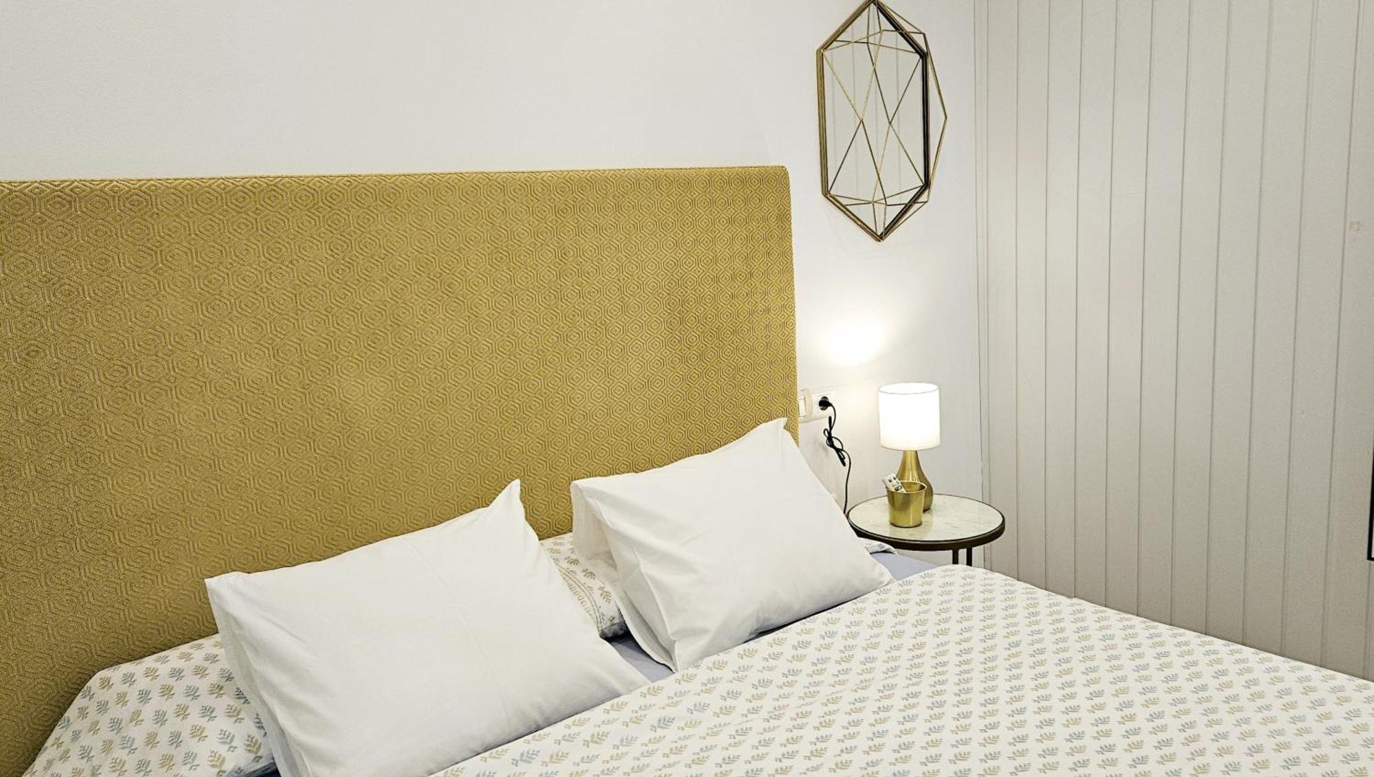 Stay Home & Away In The Heart Of Historical Town Of Málaga Buitenkant foto